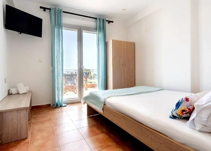 Surya Maison Dikella