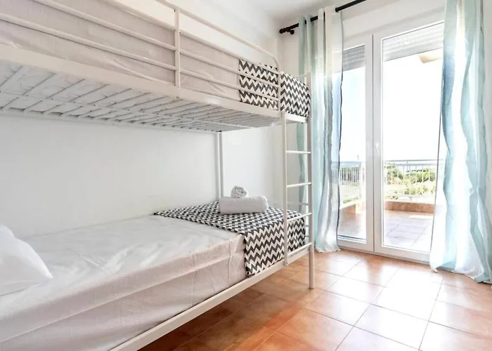 Willa Surya Maison *