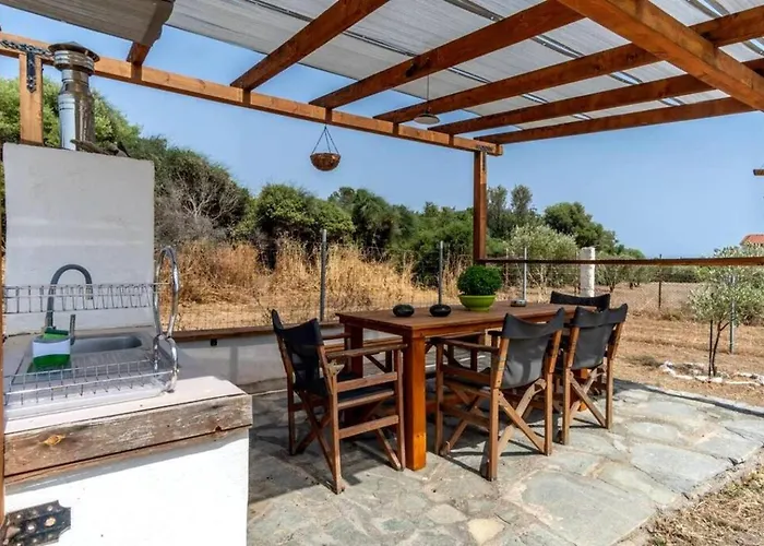 Willa Surya Maison Dikella